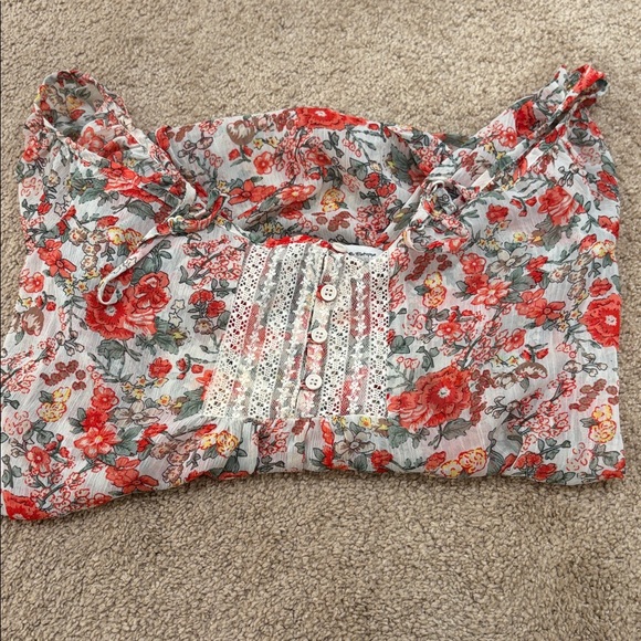 Women’s floral stripe blouse shirt bundle - Picture 7 of 10